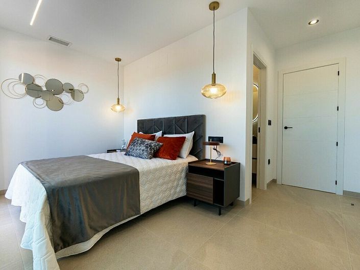 Image No.12-3 Bed Villa for sale