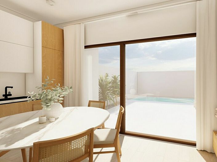 Image No.14-3 Bed Townhouse for sale