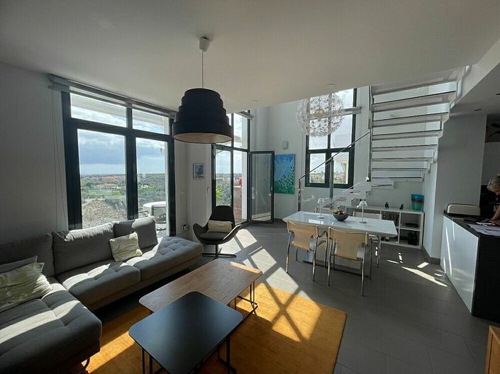 Image No.4-3 Bed Penthouse for sale