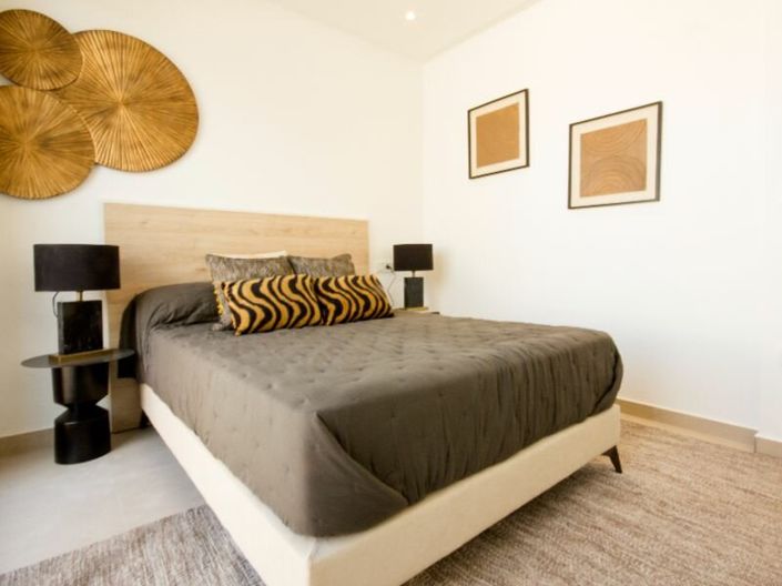 Image No.9-3 Bed Apartment for sale