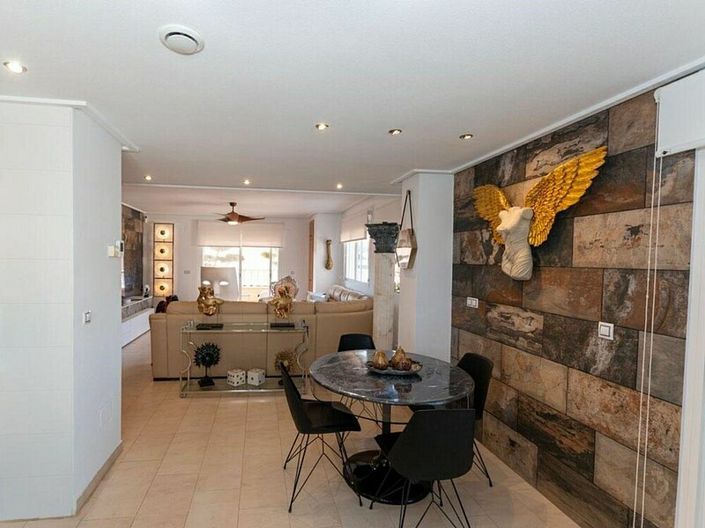 Image No.4-3 Bed Apartment for sale