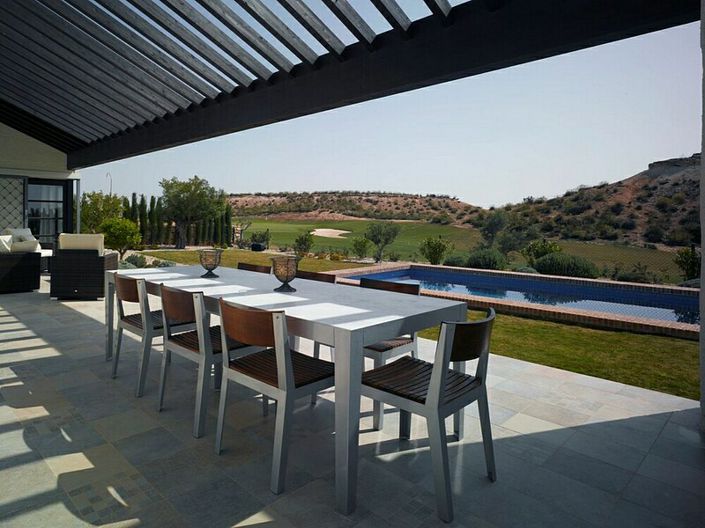 Image No.2-4 Bed Villa for sale