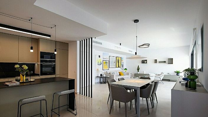 Image No.3-4 Bed Villa for sale