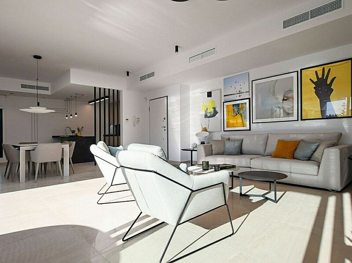 Image No.4-4 Bed Villa for sale