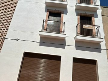 property8fullimage3