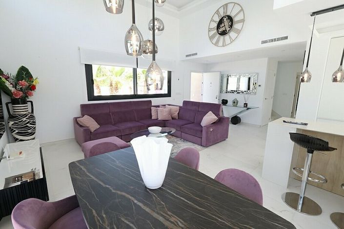 Image No.6-3 Bed Villa for sale