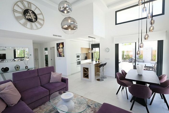 Image No.7-3 Bed Villa for sale