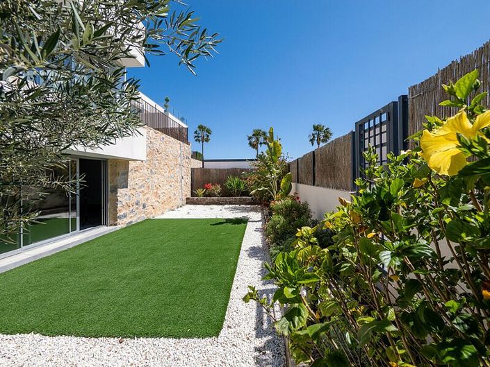 Image No.10-4 Bed Villa for sale