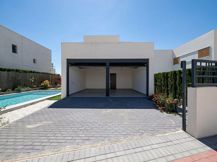 Image No.7-4 Bed Villa for sale