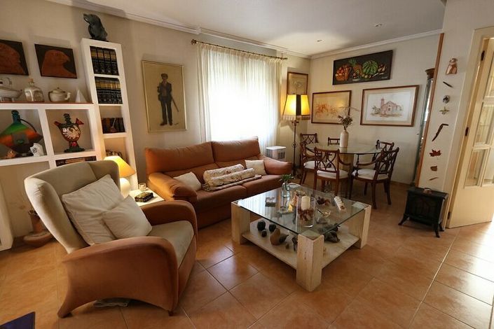 Image No.3-3 Bed Villa for sale