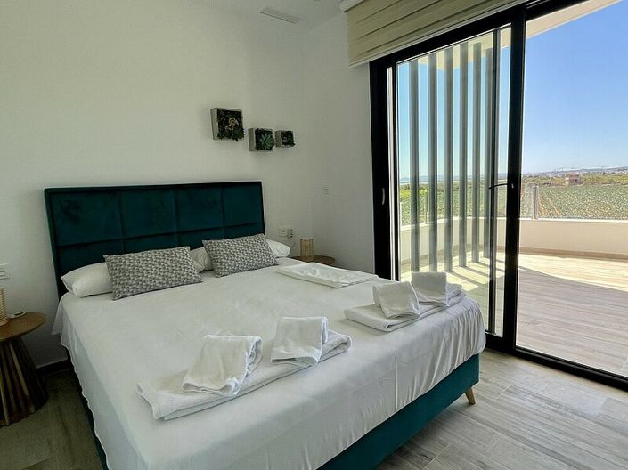 Image No.13-Villa for sale