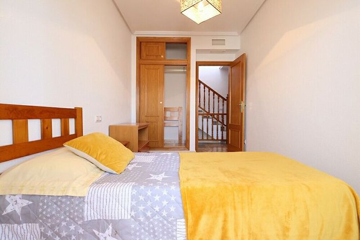 Image No.12-2 Bed Townhouse for sale