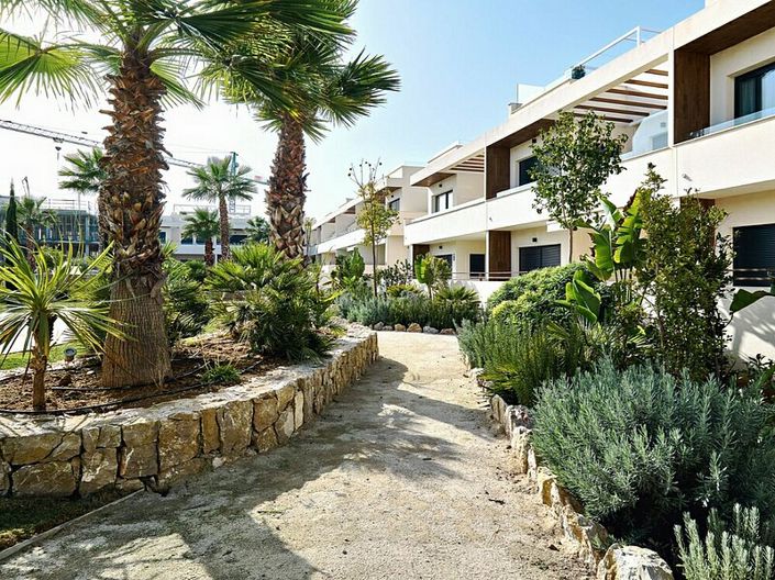 Image No.16-2 Bed Apartment for sale