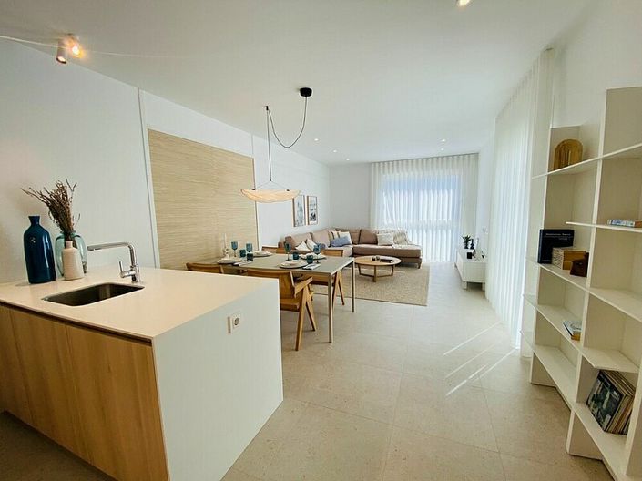 Image No.6-3 Bed Apartment for sale