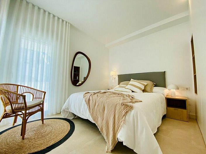 Image No.9-3 Bed Apartment for sale