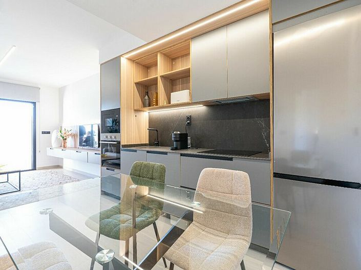 Image No.8-2 Bed Apartment for sale