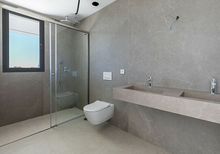 Image No.11-3 Bed Villa for sale