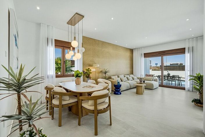 Image No.6-4 Bed Villa for sale