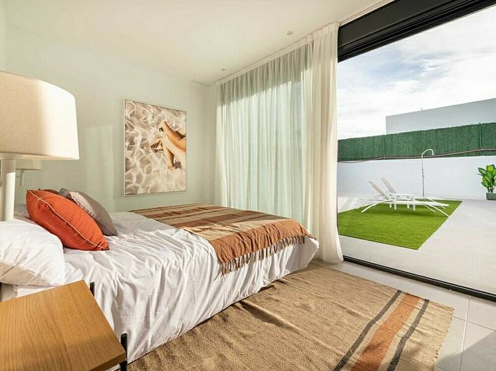 Image No.14-3 Bed Villa for sale
