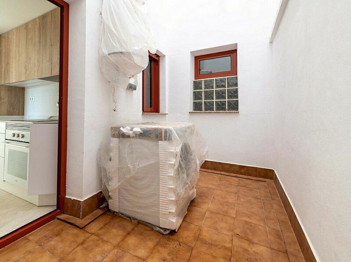 Image No.9-1 Bed Apartment for sale