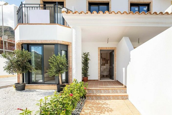 Image No.15-3 Bed Villa for sale