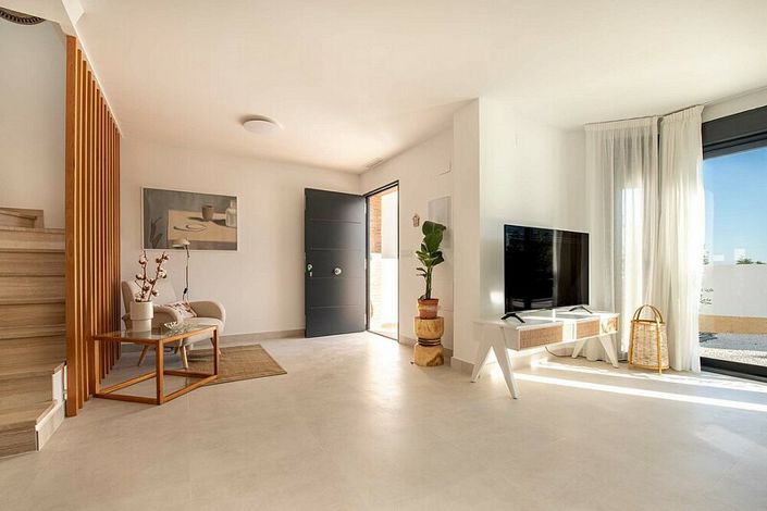 Image No.3-3 Bed Villa for sale