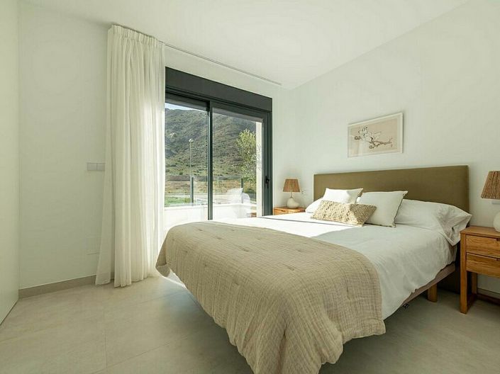 Image No.13-2 Bed Villa for sale