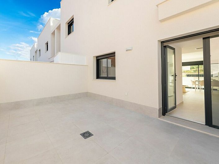 Image No.7-2 Bed Villa for sale