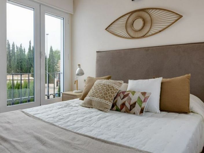 Image No.15-2 Bed Villa for sale