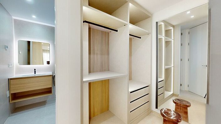 Image No.14-3 Bed Apartment for sale