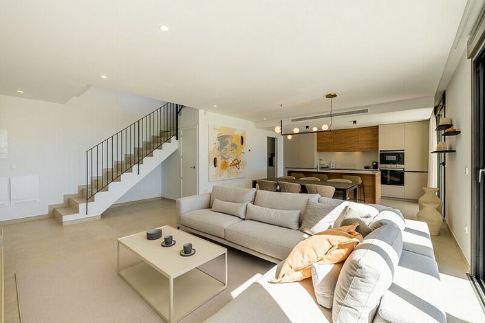 Image No.4-4 Bed Villa for sale