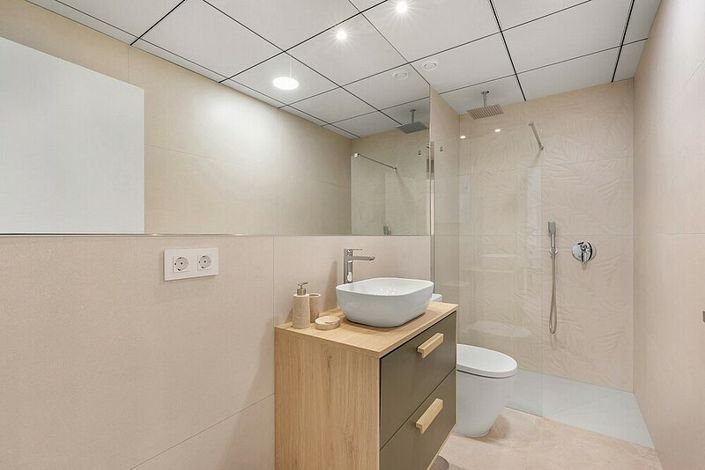 Image No.15-2 Bed Apartment for sale