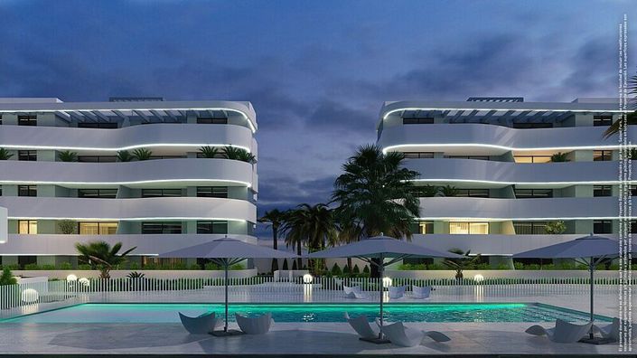 Image No.2-3 Bed Villa for sale