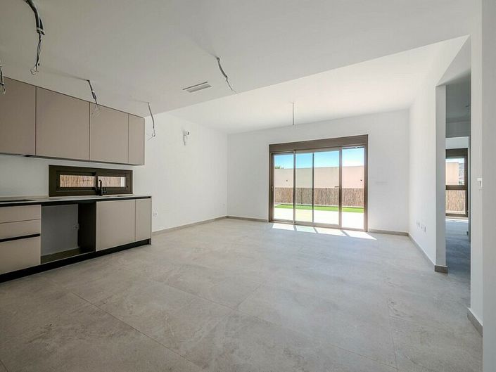 Image No.4-3 Bed Villa for sale