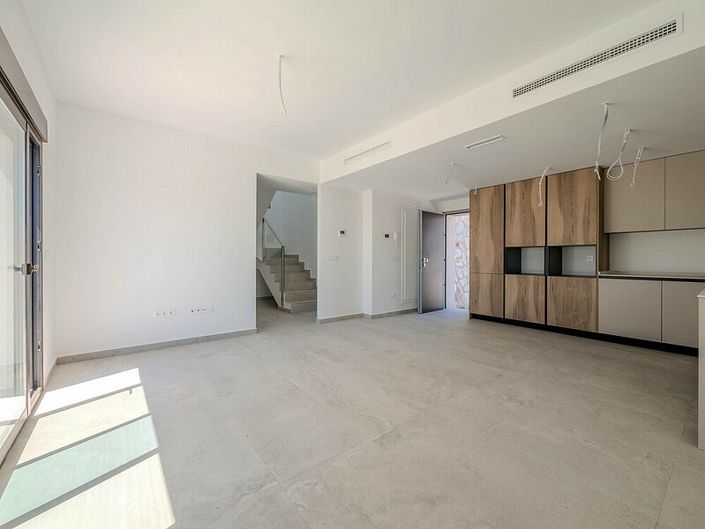 Image No.5-3 Bed Villa for sale