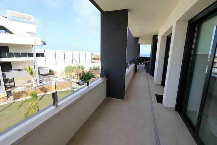 Image No.11-3 Bed Apartment for sale