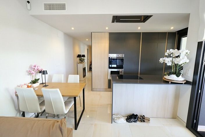 Image No.7-3 Bed Apartment for sale