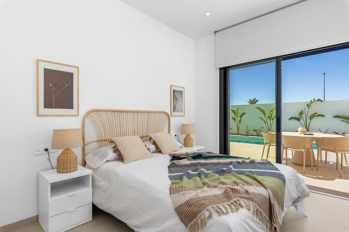 Image No.13-3 Bed Villa for sale