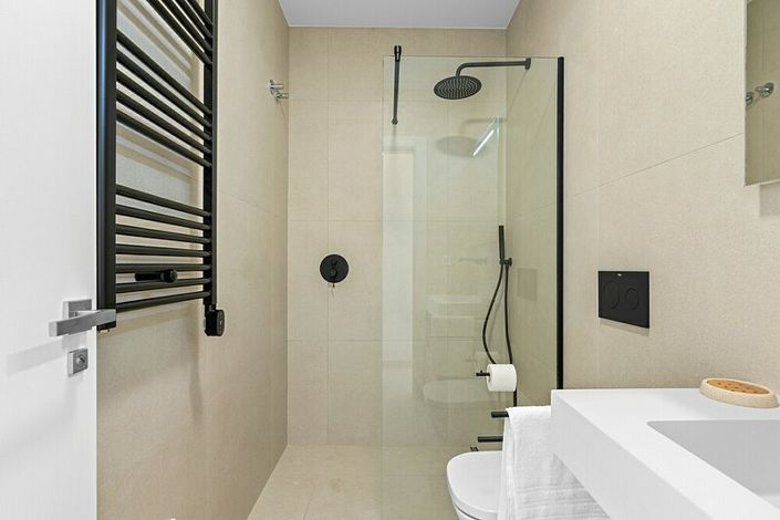 Image No.14-3 Bed Villa for sale