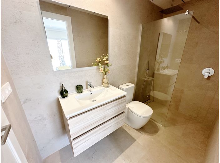 Image No.14-3 Bed Villa for sale