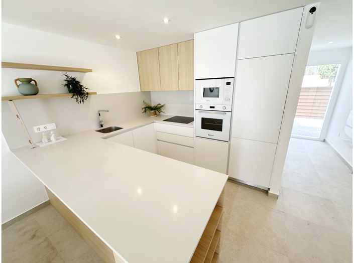 Image No.4-3 Bed Villa for sale