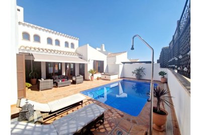 4 Bed Villa for sale