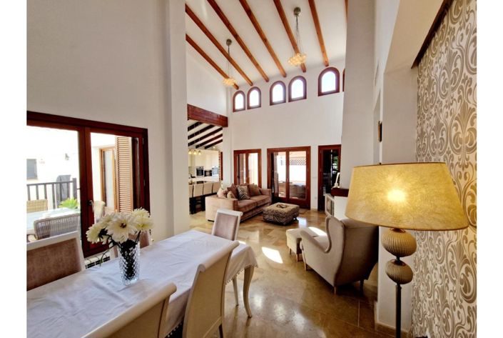 Image No.19-4 Bed Villa for sale