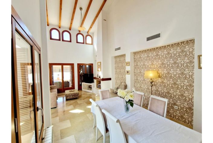 Image No.20-4 Bed Villa for sale