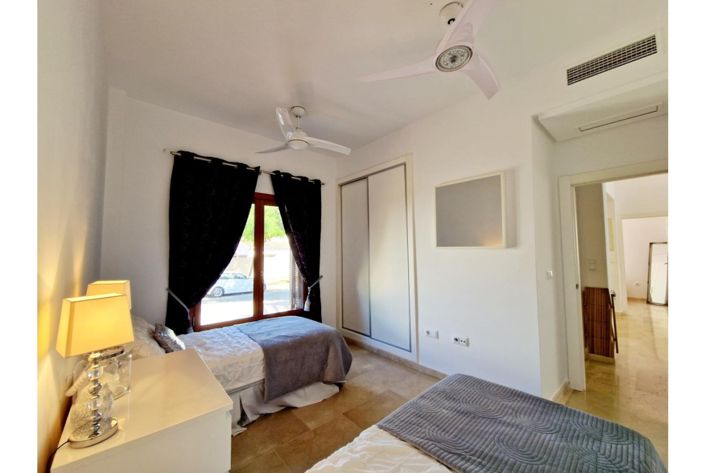 Image No.40-4 Bed Villa for sale