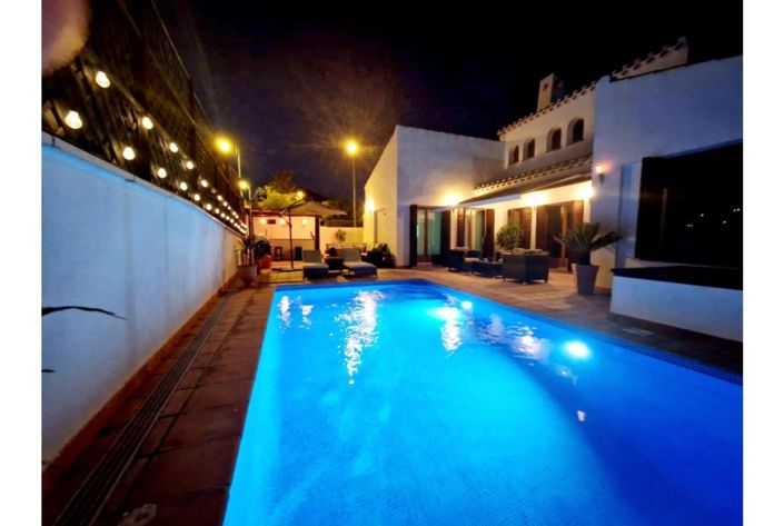 Image No.44-4 Bed Villa for sale