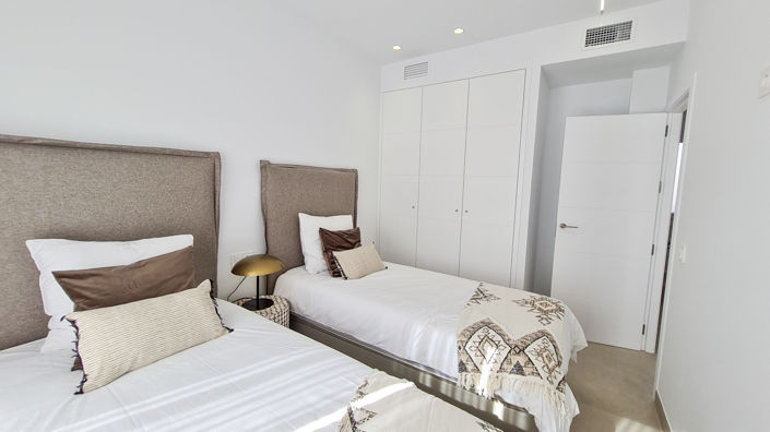 Image No.15-3 Bed Villa for sale