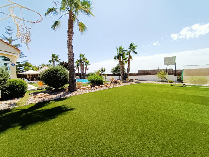 Image No.20-6 Bed Villa for sale