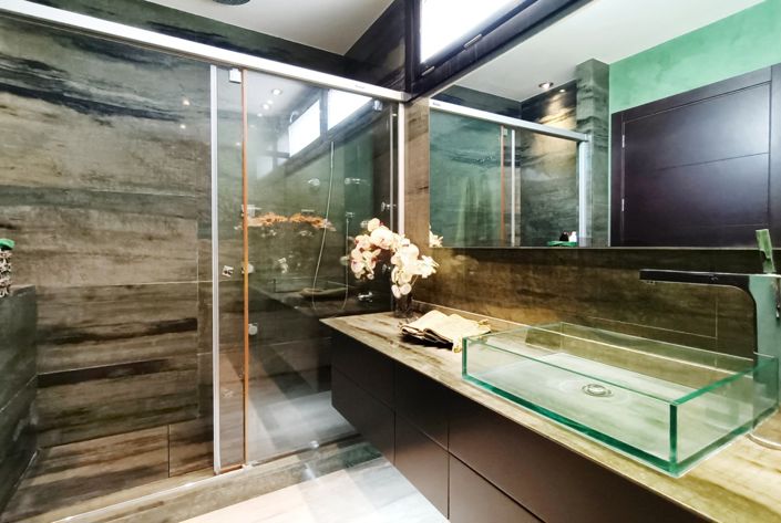 Image No.12-5 Bed Villa for sale