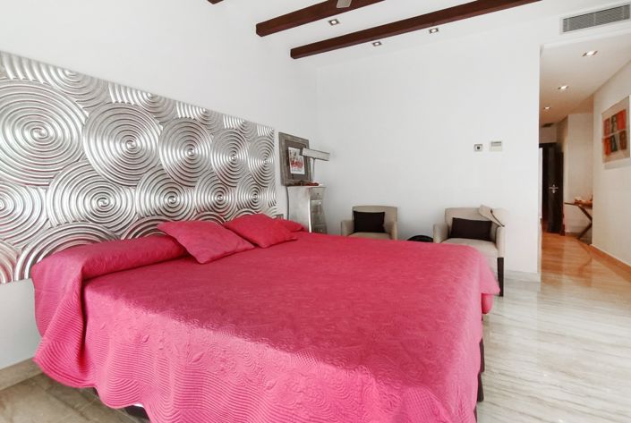 Image No.13-5 Bed Villa for sale